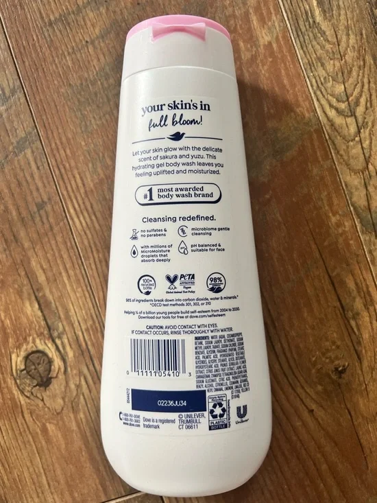 Dove Uplift Sakura Blossom + Yuzu Body Wash - Pink - Picture 2 of 2